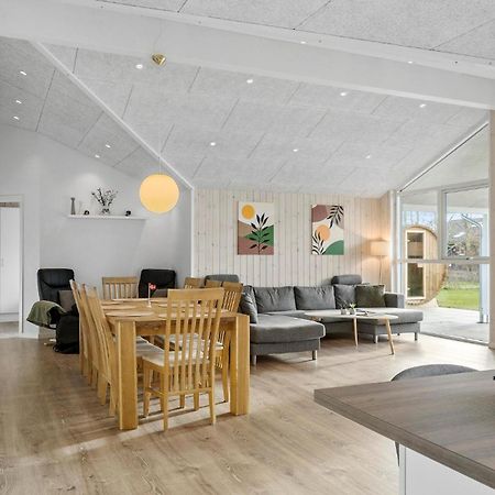 Beautiful Home In Tarm With Sauna Εξωτερικό φωτογραφία